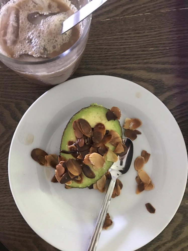 Ground Kush in Round Container with Hemp Leaves