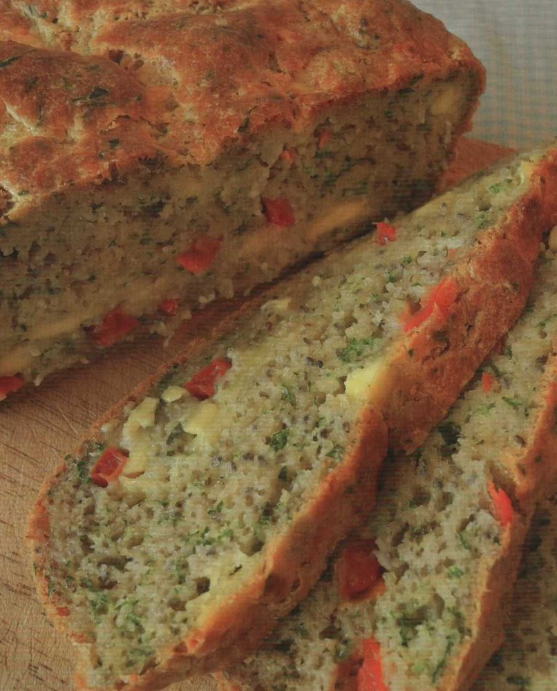 Ground Kush in Round Container with Hemp Leaves