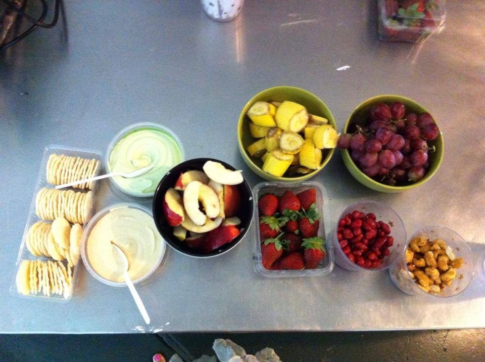 Ground Kush in Round Container with Hemp Leaves