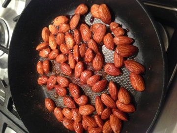 Ground Kush in Round Container with Hemp Leaves
