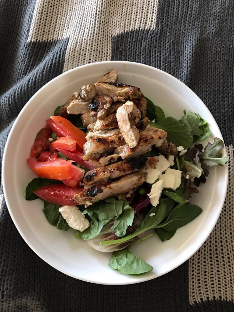 Ground Kush in Round Container with Hemp Leaves