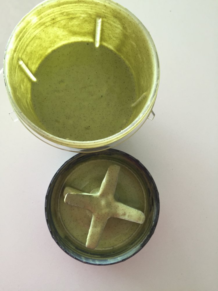 Ground Kush in Round Container with Hemp Leaves