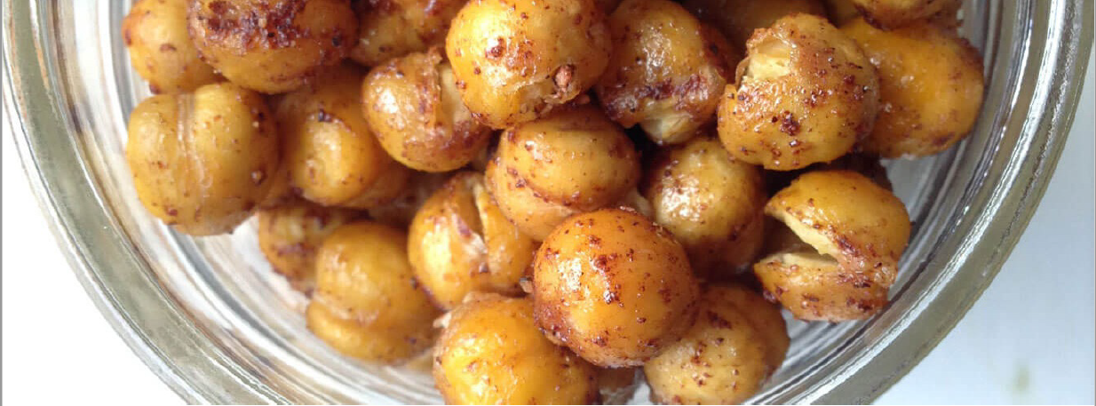 Ground Kush in Round Container with Hemp Leaves