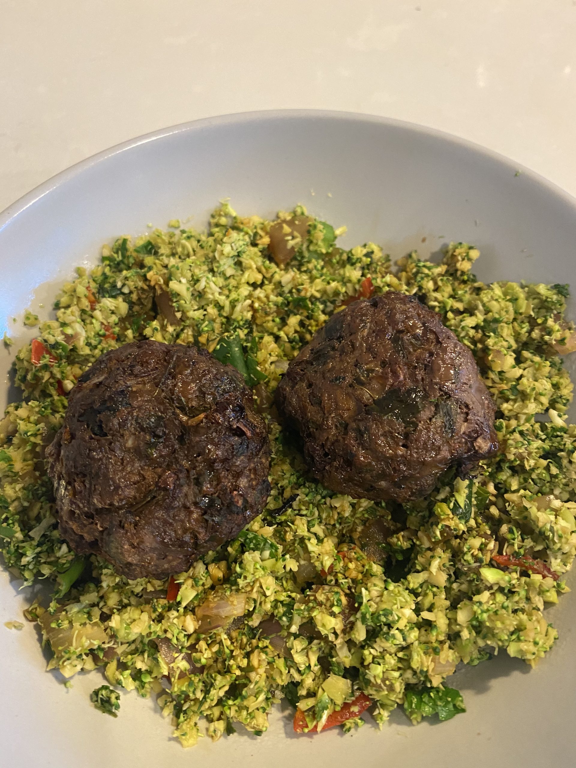 Ground Kush in Round Container with Hemp Leaves